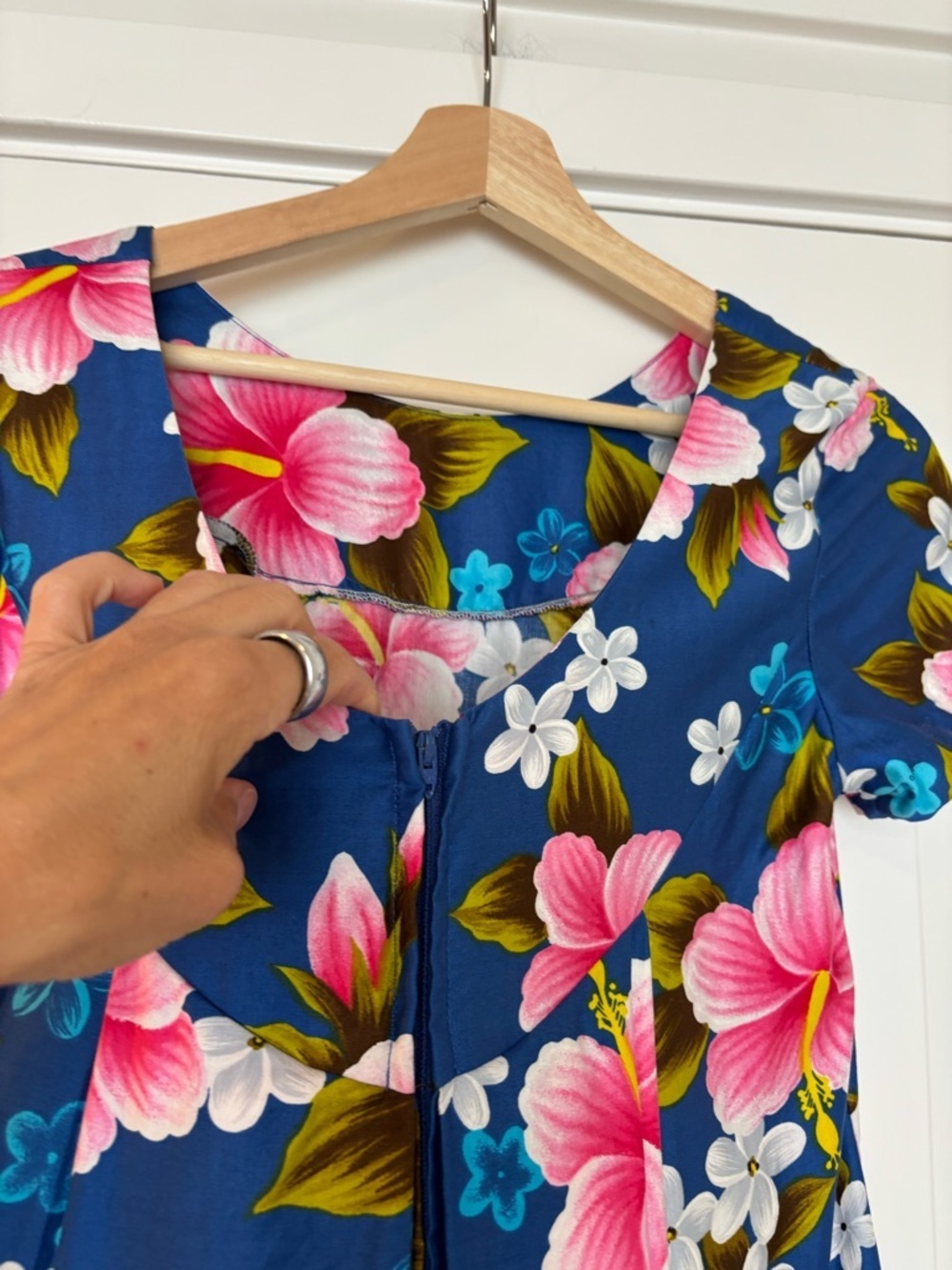 Vintage Ui Maikai Hawaiian Muumuu Dress Hibiscus Floral Vacation Beach XS - Picture 4 of 8